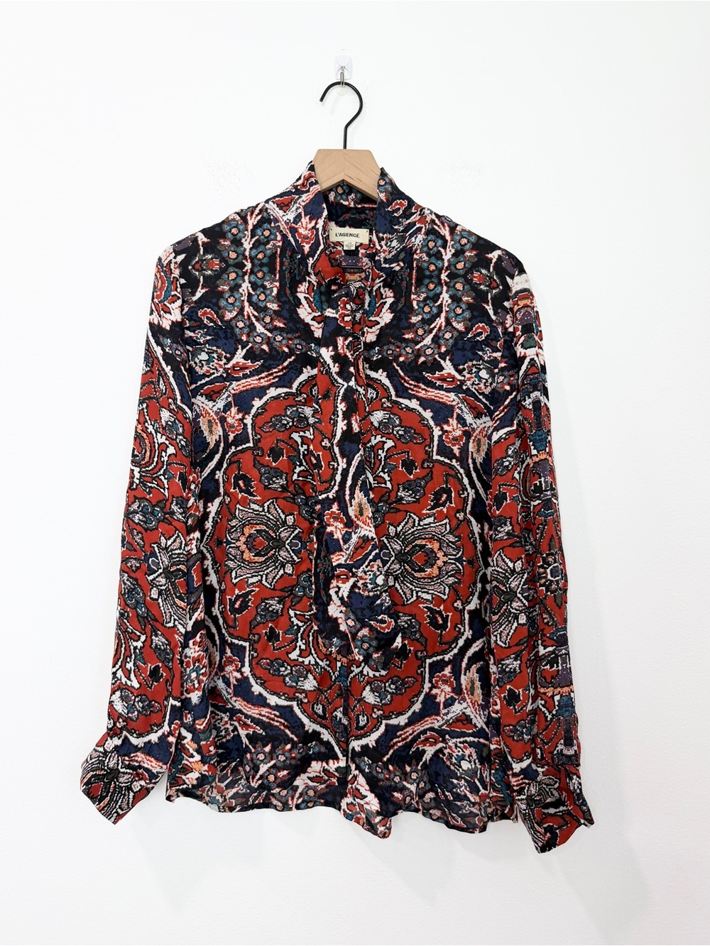 L'AGENCE Gisele Silk Tie-Neck Blouse Red Blue Paisley Blouse Size Large